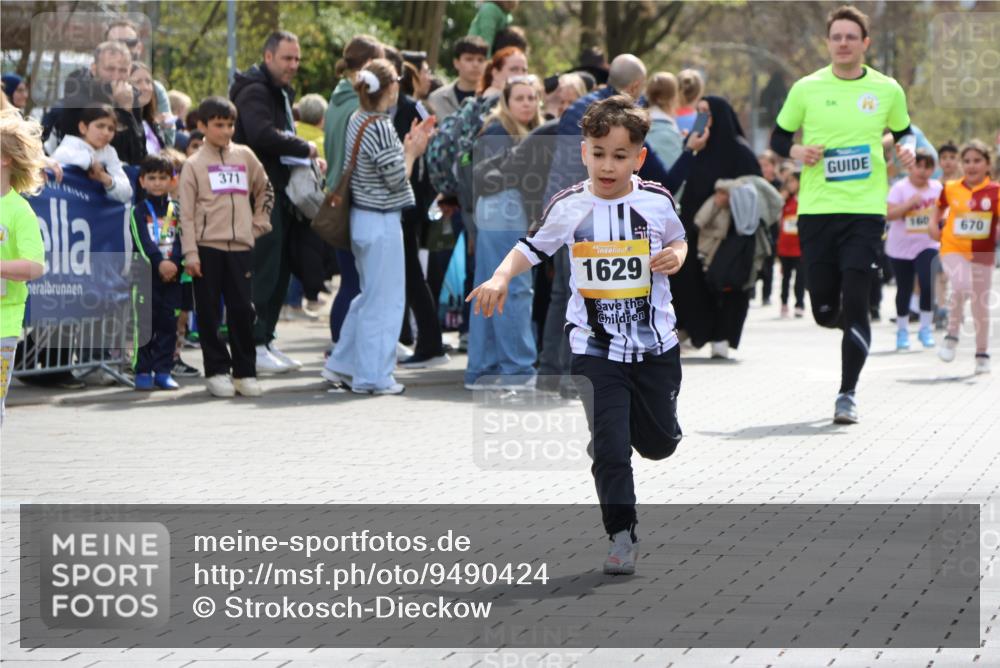 12.04.2026 - 45. Internationalen Wilhelmsburger Insellauf Strokosch-Dieckow http://msf.ph/oto/9490424 12.04.2026 14:22:26 Ziel 580, 835, 752, 761, 559, 315, 973, 555, 1629, 56, 670 meine-sportfotos.de