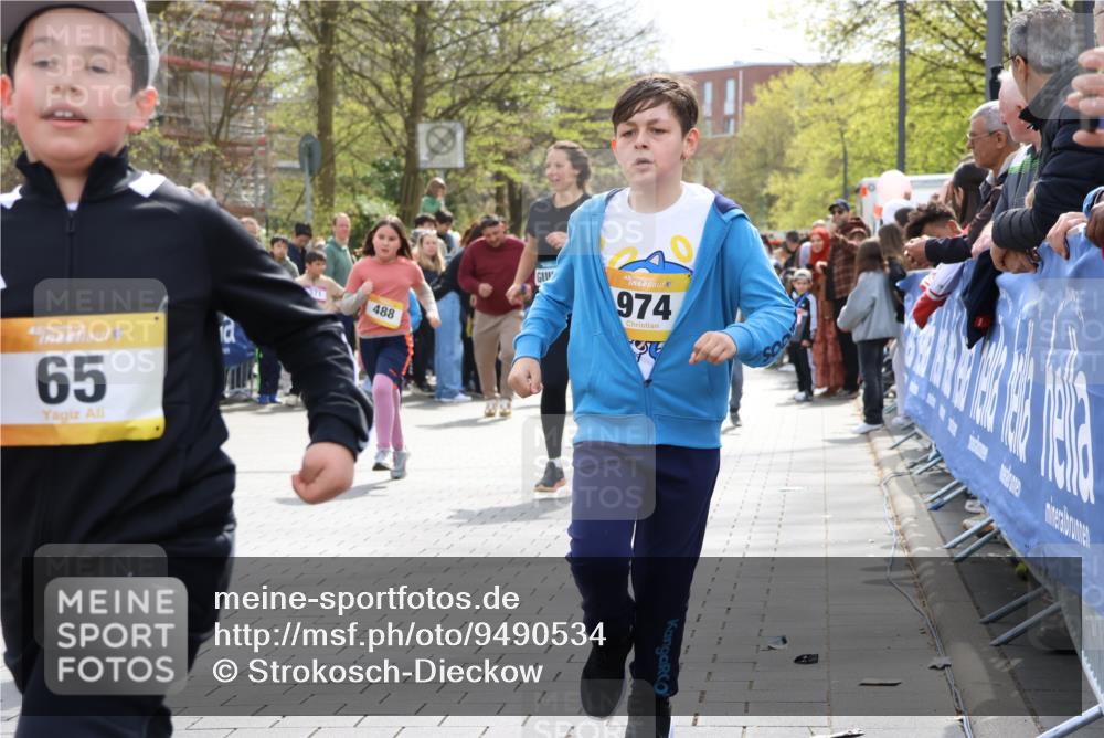 12.04.2026 - 45. Internationalen Wilhelmsburger Insellauf Strokosch-Dieckow http://msf.ph/oto/9490534 12.04.2026 14:21:49 Ziel 136, 729, 769, 646, 159, 1622, 317, 283, 134, 316, 792, 763, 255, 65, 1617, 969, 799, 974, 482, 236, 810, 488, 814, 95, 409, 595 meine-sportfotos.de