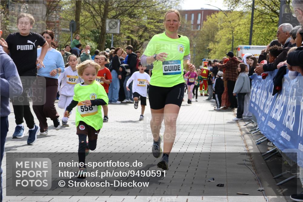 12.04.2026 - 45. Internationalen Wilhelmsburger Insellauf Strokosch-Dieckow http://msf.ph/oto/9490591 12.04.2026 14:21:35 Ziel 972, 1627, 951, 260, 957, 823, 117, 558, 267, 657, 698, 678, 279, 960, 838, 234, 111 meine-sportfotos.de