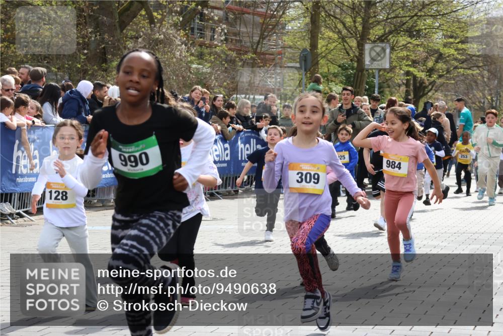 12.04.2026 - 45. Internationalen Wilhelmsburger Insellauf Strokosch-Dieckow http://msf.ph/oto/9490638 12.04.2026 14:21:22 Ziel 629, 566, 564, 607, 980, 1630, 991, 302, 562, 309, 282, 528, 797, 984, 811, 128, 828, 1005, 925, 253, 988, 964 meine-sportfotos.de