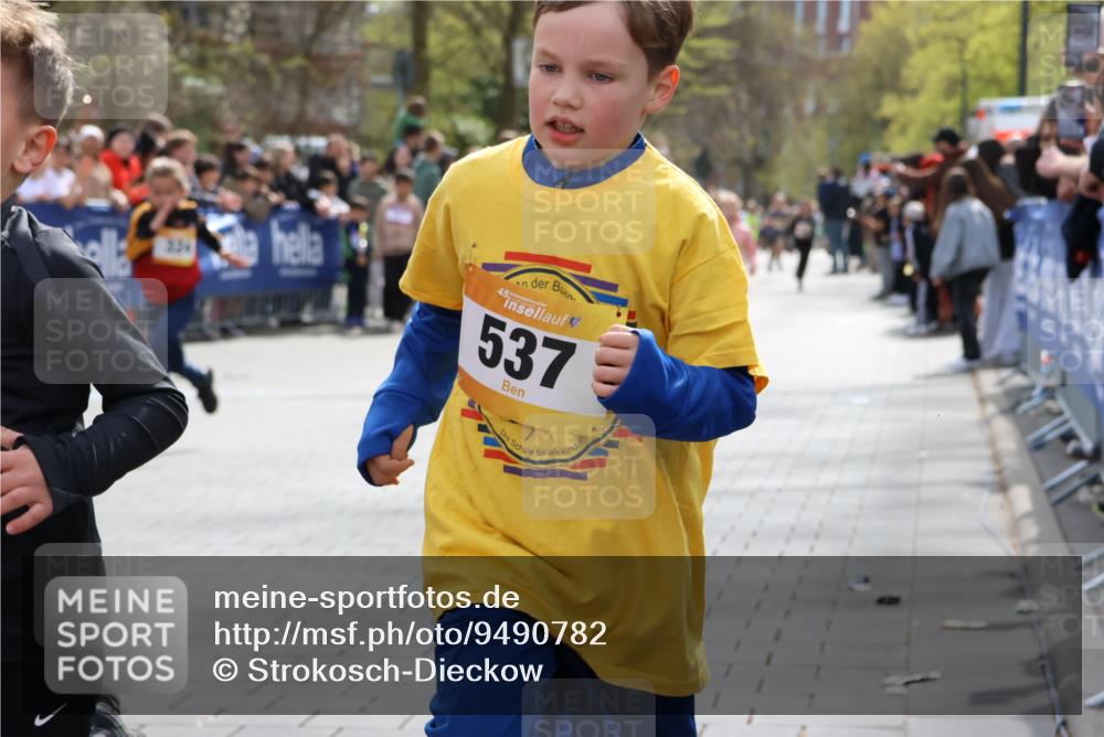12.04.2026 - 45. Internationalen Wilhelmsburger Insellauf Strokosch-Dieckow http://msf.ph/oto/9490782 12.04.2026 14:20:46 Ziel 3, 285, 1073, 767, 404, 318, 539, 431, 135, 545, 537, 30, 133, 977, 84, 1606, 473, 956, 467, 324, 299, 1605, 278, 760 meine-sportfotos.de