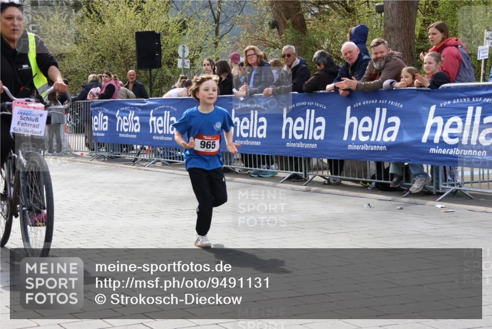 12.04.2026 - 45. Internationalen Wilhelmsburger Insellauf Strokosch-Dieckow http://msf.ph/oto/9491131 12.04.2026 14:13:09 Ziel 965 meine-sportfotos.de