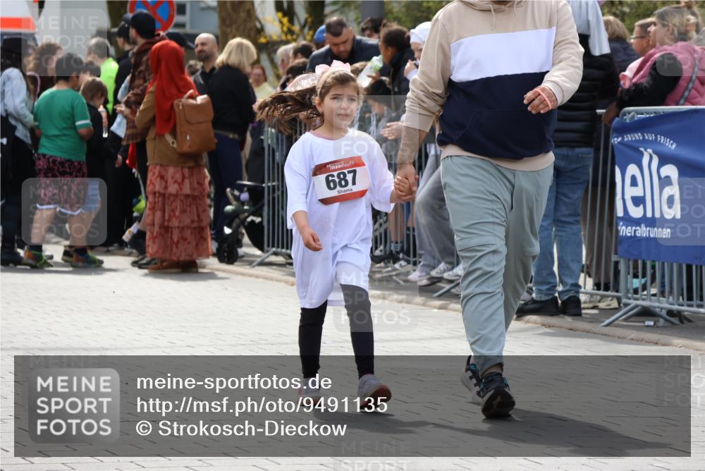 12.04.2026 - 45. Internationalen Wilhelmsburger Insellauf Strokosch-Dieckow http://msf.ph/oto/9491135 12.04.2026 14:12:19 Ziel  meine-sportfotos.de