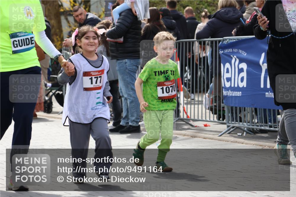 12.04.2026 - 45. Internationalen Wilhelmsburger Insellauf Strokosch-Dieckow http://msf.ph/oto/9491164 12.04.2026 14:11:42 Ziel 1528, 213, 177 meine-sportfotos.de
