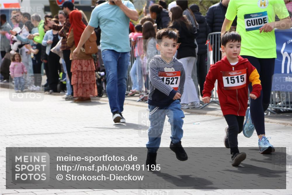12.04.2026 - 45. Internationalen Wilhelmsburger Insellauf Strokosch-Dieckow http://msf.ph/oto/9491195 12.04.2026 14:11:19 Ziel 718, 962, 702, 655, 783, 773, 1527, 1515 meine-sportfotos.de