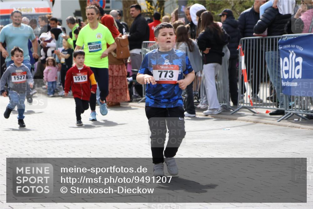 12.04.2026 - 45. Internationalen Wilhelmsburger Insellauf Strokosch-Dieckow http://msf.ph/oto/9491207 12.04.2026 14:11:16 Ziel 922, 718, 962, 702, 655, 783, 773, 1527, 1515 meine-sportfotos.de