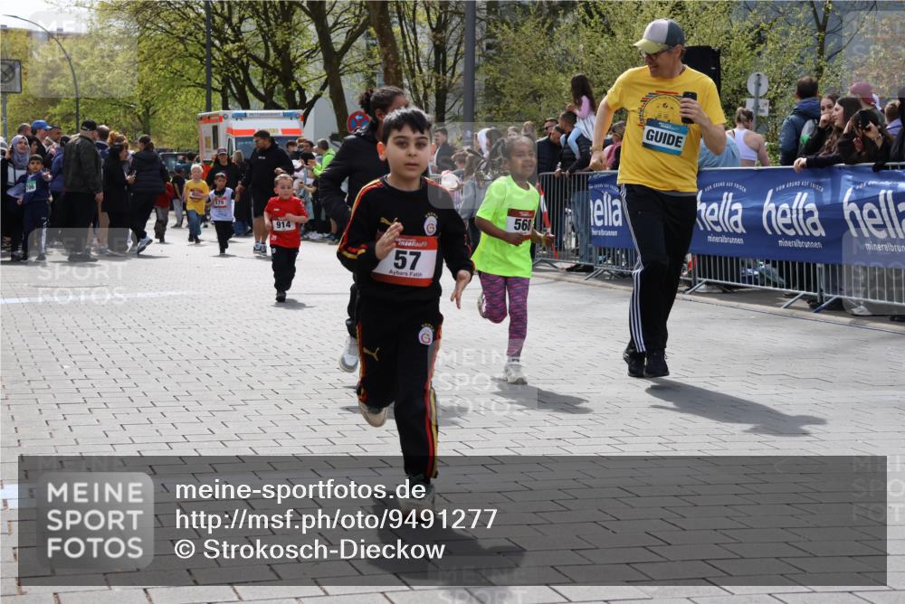 12.04.2026 - 45. Internationalen Wilhelmsburger Insellauf Strokosch-Dieckow http://msf.ph/oto/9491277 12.04.2026 14:10:57 Ziel 1514, 1526, 700, 707, 727, 57, 728, 584, 568, 914 meine-sportfotos.de