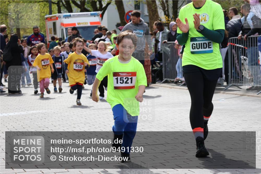 12.04.2026 - 45. Internationalen Wilhelmsburger Insellauf Strokosch-Dieckow http://msf.ph/oto/9491330 12.04.2026 14:10:33 Ziel 184, 187, 42, 706, 246, 243, 717, 724, 929, 722, 239, 704, 725, 1521, 714, 726, 229, 553, 204, 705, 645 meine-sportfotos.de