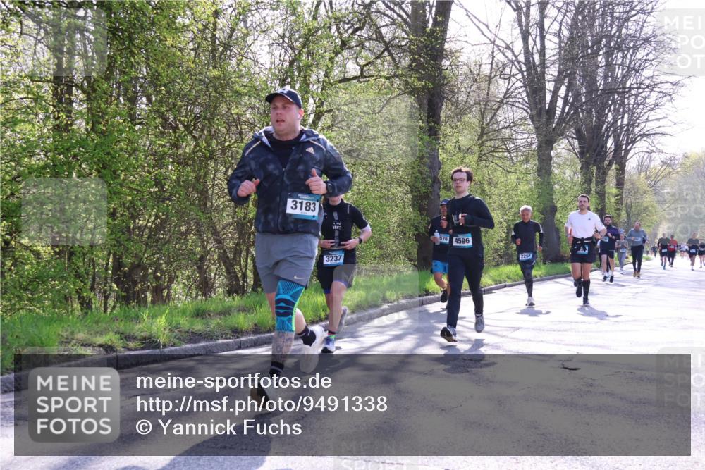 12.04.2026 - 45. Internationalen Wilhelmsburger Insellauf Yannick Fuchs http://msf.ph/oto/9491338 12.04.2026 10:41:23 Laufen 3183, 3237, 576, 4596, 2255 meine-sportfotos.de