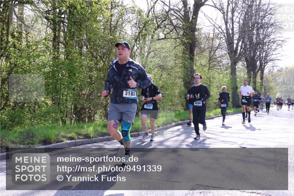 12.04.2026 - 45. Internationalen Wilhelmsburger Insellauf Yannick Fuchs http://msf.ph/oto/9491339 12.04.2026 10:41:24 Laufen 3183, 3237, 4596, 2255, 229 meine-sportfotos.de