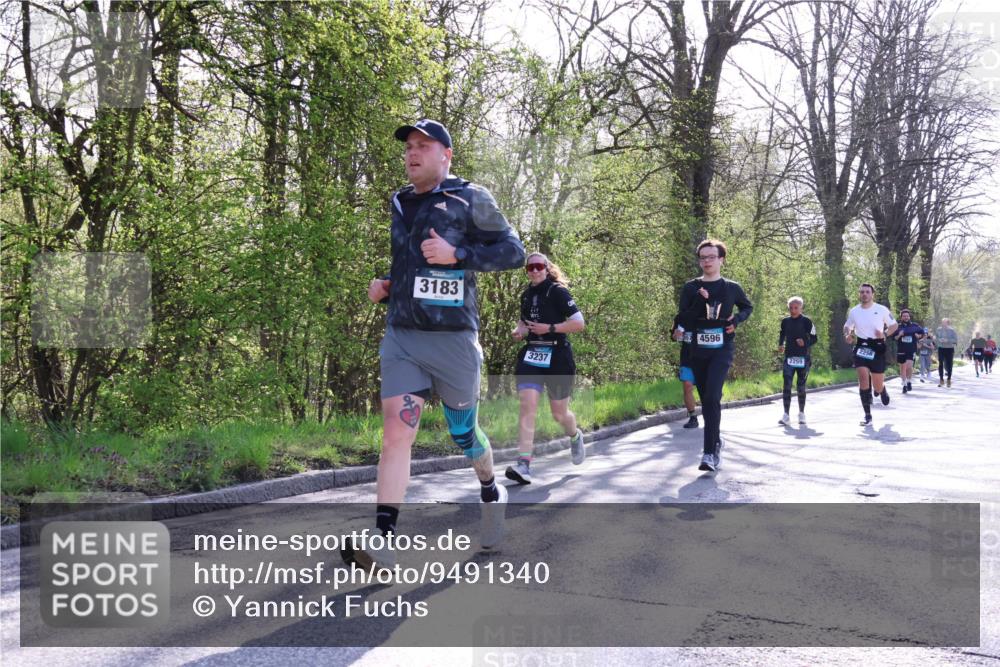 12.04.2026 - 45. Internationalen Wilhelmsburger Insellauf Yannick Fuchs http://msf.ph/oto/9491340 12.04.2026 10:41:24 Laufen 3183, 3237, 574596, 2256, 2255 meine-sportfotos.de