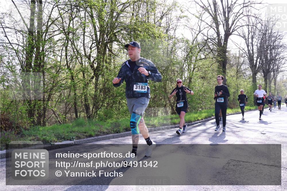 12.04.2026 - 45. Internationalen Wilhelmsburger Insellauf Yannick Fuchs http://msf.ph/oto/9491342 12.04.2026 10:41:24 Laufen 3183, 3237, 4596, 2255, 2256 meine-sportfotos.de