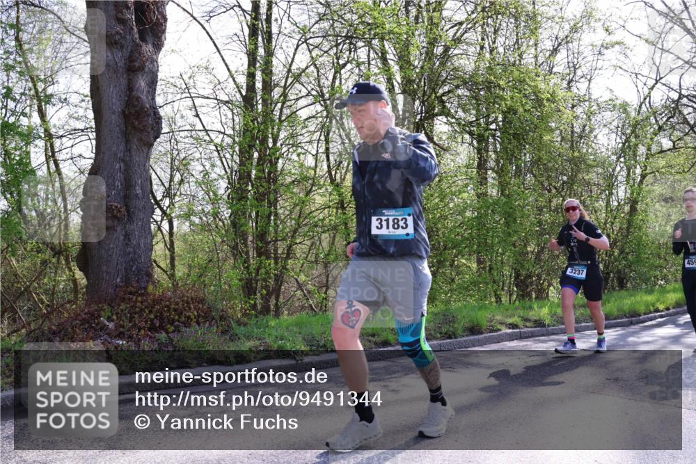 12.04.2026 - 45. Internationalen Wilhelmsburger Insellauf Yannick Fuchs http://msf.ph/oto/9491344 12.04.2026 10:41:24 Laufen 3183, 3237, 459 meine-sportfotos.de