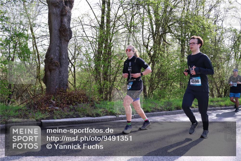 12.04.2026 - 45. Internationalen Wilhelmsburger Insellauf Yannick Fuchs http://msf.ph/oto/9491351 12.04.2026 10:41:25 Laufen 322, 4596, 1576 meine-sportfotos.de