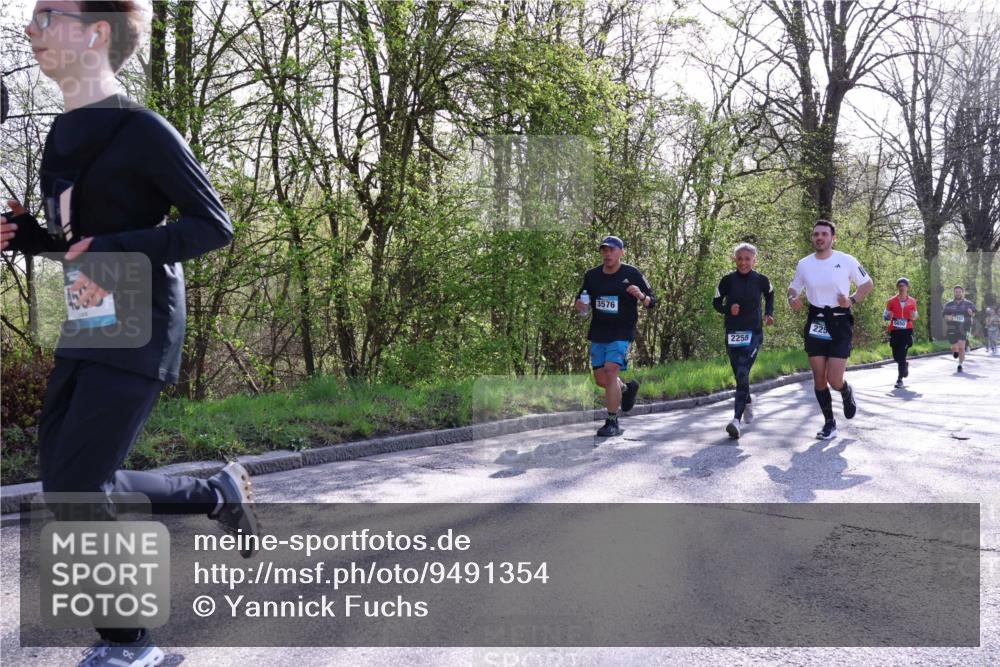 12.04.2026 - 45. Internationalen Wilhelmsburger Insellauf Yannick Fuchs http://msf.ph/oto/9491354 12.04.2026 10:41:26 Laufen 3576, 2255, 225 meine-sportfotos.de