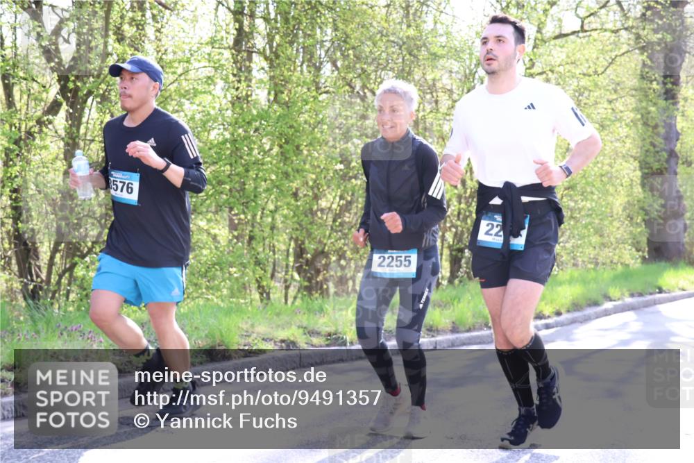 12.04.2026 - 45. Internationalen Wilhelmsburger Insellauf Yannick Fuchs http://msf.ph/oto/9491357 12.04.2026 10:41:27 Laufen 8576, 2255, 22 meine-sportfotos.de