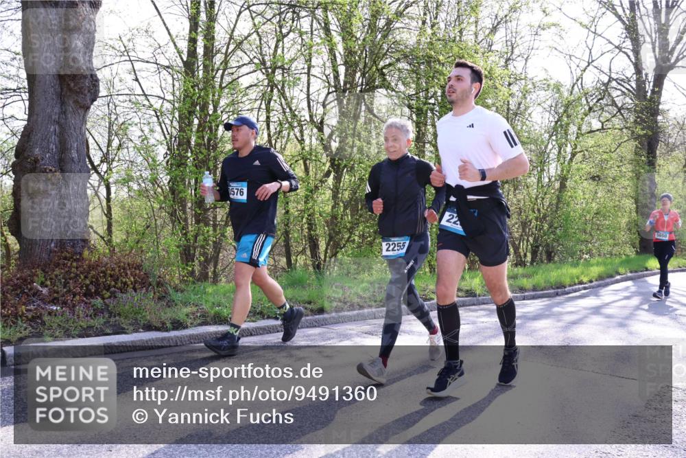12.04.2026 - 45. Internationalen Wilhelmsburger Insellauf Yannick Fuchs http://msf.ph/oto/9491360 12.04.2026 10:41:27 Laufen 3576, 2255, 22, 5650 meine-sportfotos.de