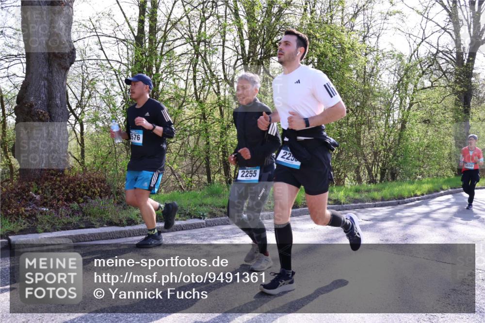 12.04.2026 - 45. Internationalen Wilhelmsburger Insellauf Yannick Fuchs http://msf.ph/oto/9491361 12.04.2026 10:41:28 Laufen 576, 2255, 22, 5650 meine-sportfotos.de