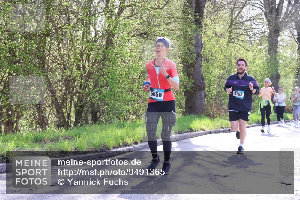 12.04.2026 - 45. Internationalen Wilhelmsburger Insellauf Yannick Fuchs http://msf.ph/oto/9491365 12.04.2026 10:41:28 Laufen 5650, 2162, 2985, 3505 meine-sportfotos.de