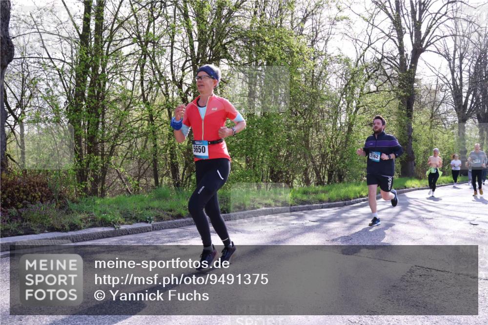 12.04.2026 - 45. Internationalen Wilhelmsburger Insellauf Yannick Fuchs http://msf.ph/oto/9491375 12.04.2026 10:41:30 Laufen 5650, 2162, 2855 meine-sportfotos.de
