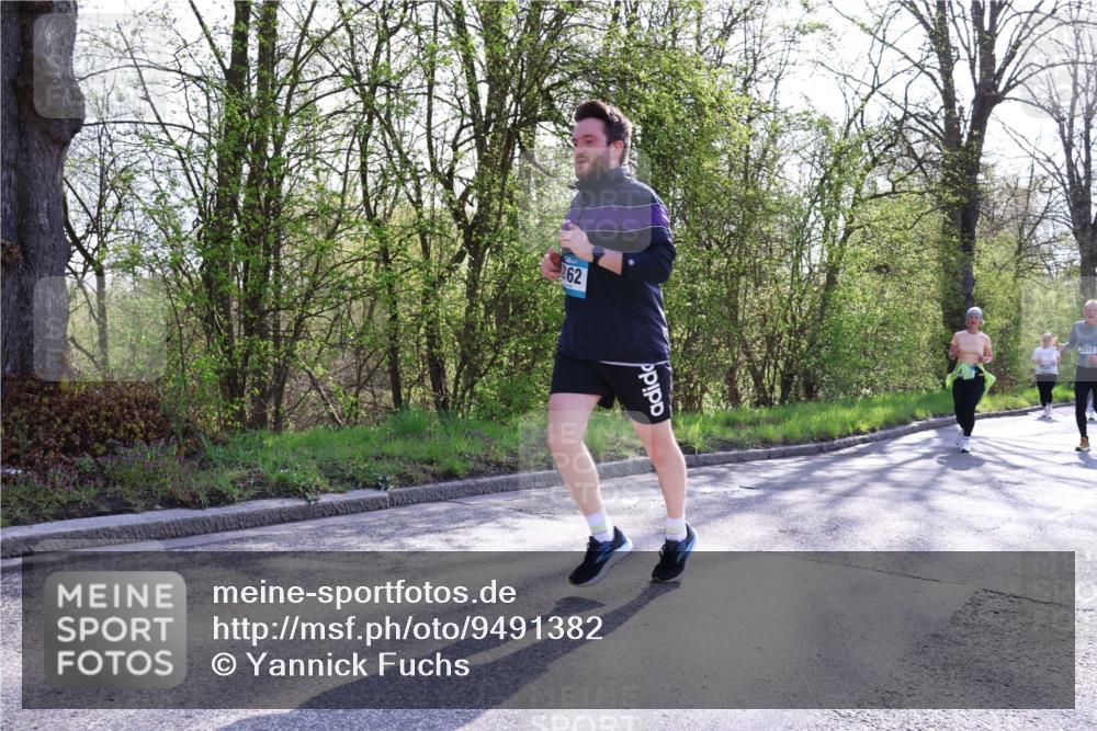 12.04.2026 - 45. Internationalen Wilhelmsburger Insellauf Yannick Fuchs http://msf.ph/oto/9491382 12.04.2026 10:41:31 Laufen  meine-sportfotos.de