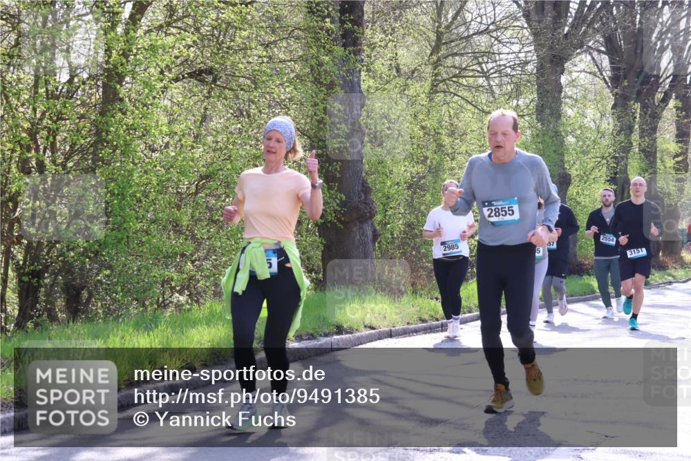 12.04.2026 - 45. Internationalen Wilhelmsburger Insellauf Yannick Fuchs http://msf.ph/oto/9491385 12.04.2026 10:41:32 Laufen 2985, 2855, 5, 57, 2554, 3151 meine-sportfotos.de
