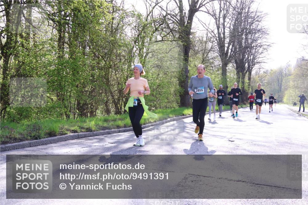 12.04.2026 - 45. Internationalen Wilhelmsburger Insellauf Yannick Fuchs http://msf.ph/oto/9491391 12.04.2026 10:41:33 Laufen 2855, 3505, 4457, 3151, 3674 meine-sportfotos.de