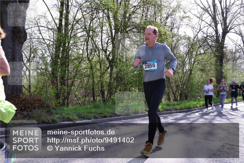 12.04.2026 - 45. Internationalen Wilhelmsburger Insellauf Yannick Fuchs http://msf.ph/oto/9491402 12.04.2026 10:41:35 Laufen 2855, 3505, 4457 meine-sportfotos.de