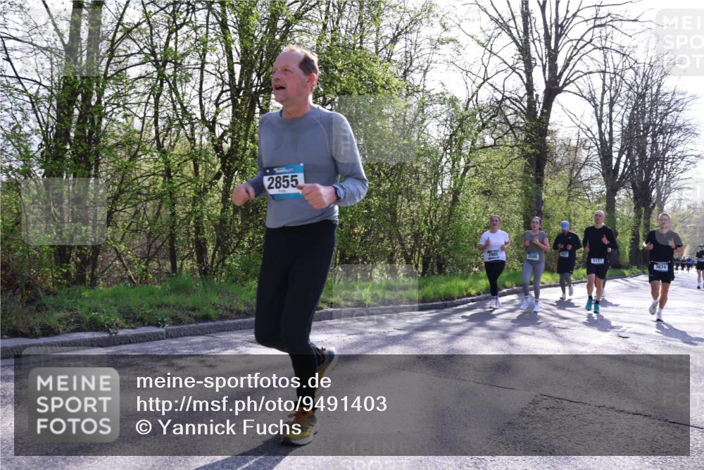 12.04.2026 - 45. Internationalen Wilhelmsburger Insellauf Yannick Fuchs http://msf.ph/oto/9491403 12.04.2026 10:41:35 Laufen 2855, 3505, 3151, 3674 meine-sportfotos.de