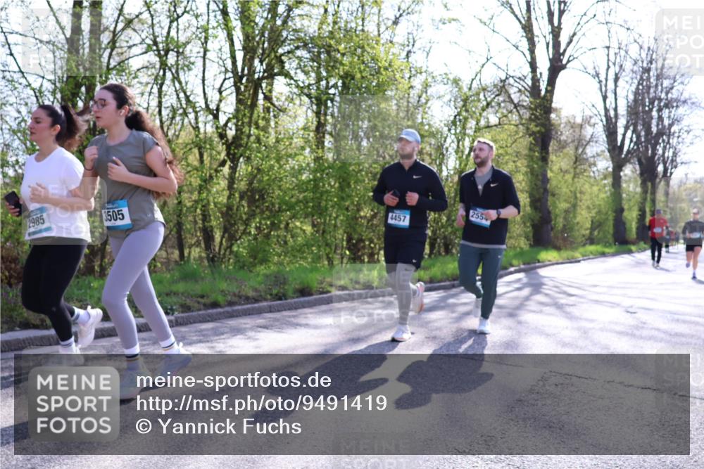 12.04.2026 - 45. Internationalen Wilhelmsburger Insellauf Yannick Fuchs http://msf.ph/oto/9491419 12.04.2026 10:41:38 Laufen 2985, 3505, 4457, 2554 meine-sportfotos.de