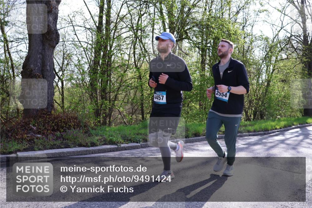 12.04.2026 - 45. Internationalen Wilhelmsburger Insellauf Yannick Fuchs http://msf.ph/oto/9491424 12.04.2026 10:41:39 Laufen 4457, 2554 meine-sportfotos.de