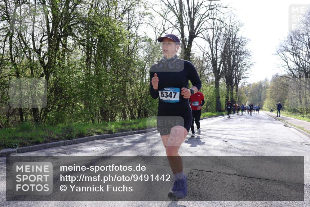 12.04.2026 - 45. Internationalen Wilhelmsburger Insellauf Yannick Fuchs http://msf.ph/oto/9491442 12.04.2026 10:41:43 Laufen 5347, 4687 meine-sportfotos.de