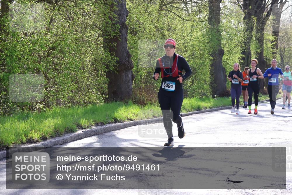 12.04.2026 - 45. Internationalen Wilhelmsburger Insellauf Yannick Fuchs http://msf.ph/oto/9491461 12.04.2026 10:41:47 Laufen 5491, 3291, 2004, 5740, 2978 meine-sportfotos.de