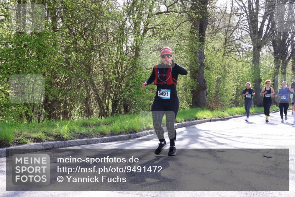 12.04.2026 - 45. Internationalen Wilhelmsburger Insellauf Yannick Fuchs http://msf.ph/oto/9491472 12.04.2026 10:41:49 Laufen 5491, 2004, 3291, 2978 meine-sportfotos.de