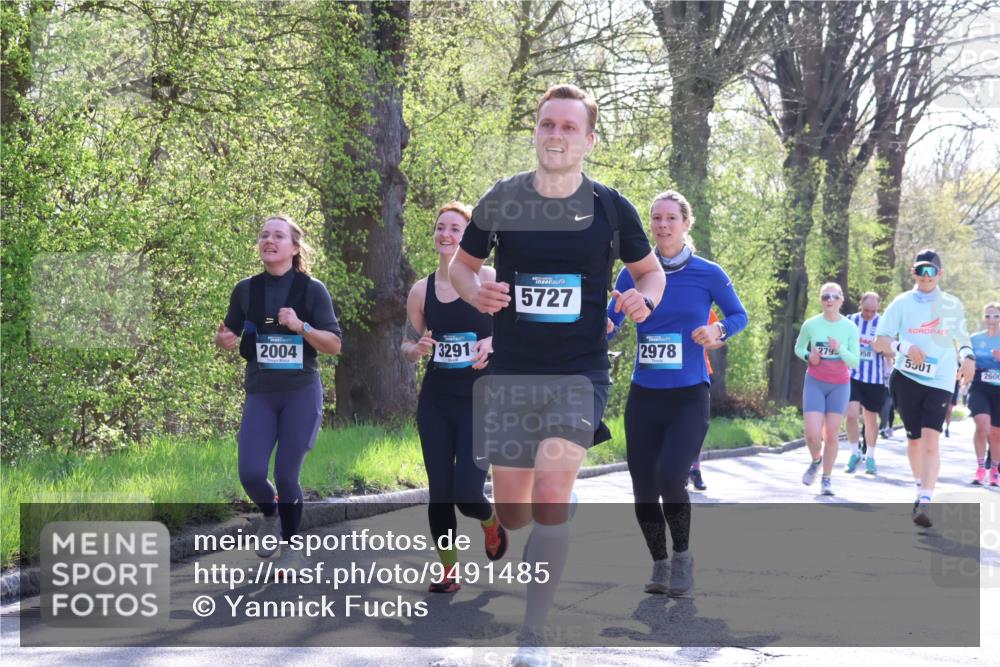 12.04.2026 - 45. Internationalen Wilhelmsburger Insellauf Yannick Fuchs http://msf.ph/oto/9491485 12.04.2026 10:41:52 Laufen 2004, 3291, 5727, 279, 958, 2978, 5901, 2600 meine-sportfotos.de