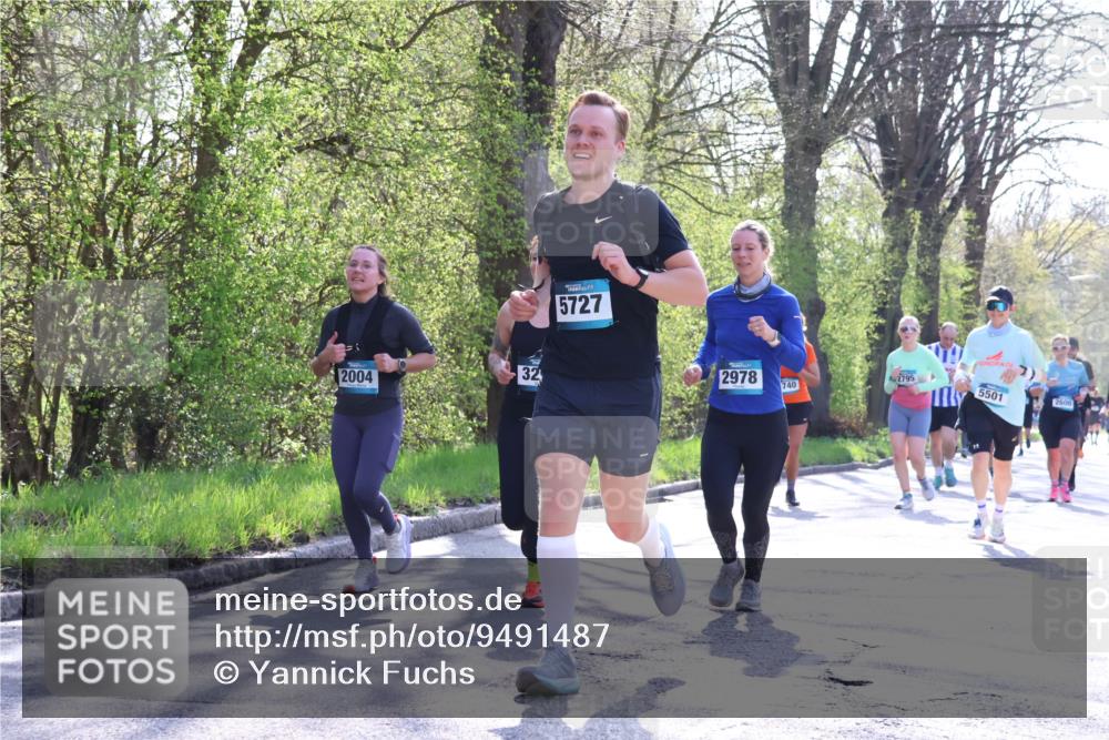 12.04.2026 - 45. Internationalen Wilhelmsburger Insellauf Yannick Fuchs http://msf.ph/oto/9491487 12.04.2026 10:41:52 Laufen 32, 2004, 5727, 2978, 2795, 740, 5501, 2600 meine-sportfotos.de