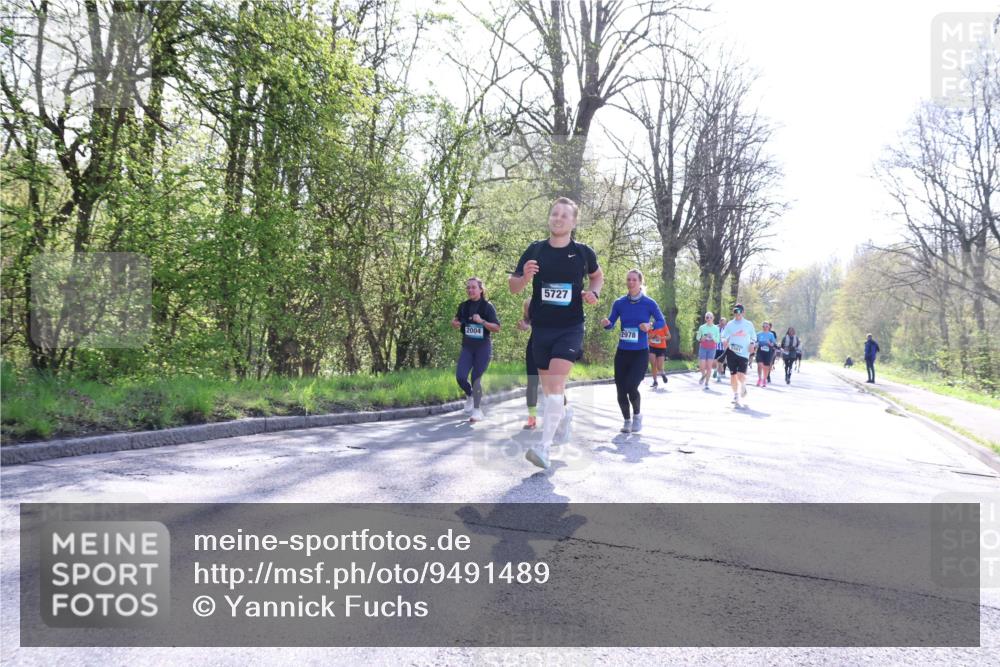 12.04.2026 - 45. Internationalen Wilhelmsburger Insellauf Yannick Fuchs http://msf.ph/oto/9491489 12.04.2026 10:41:52 Laufen 2004, 5727, 2978 meine-sportfotos.de