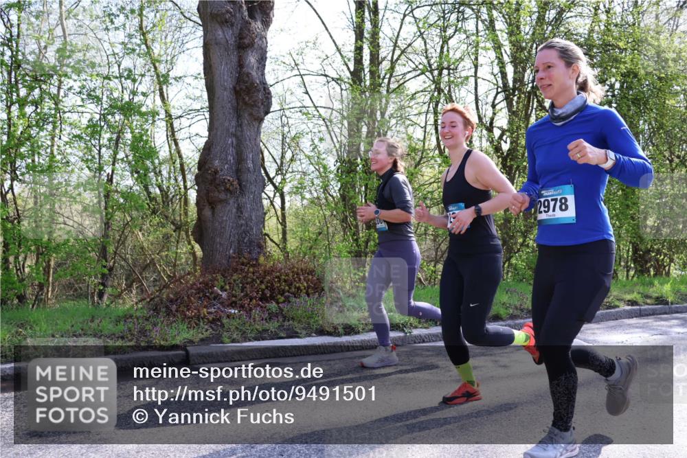 12.04.2026 - 45. Internationalen Wilhelmsburger Insellauf Yannick Fuchs http://msf.ph/oto/9491501 12.04.2026 10:41:54 Laufen 2978 meine-sportfotos.de