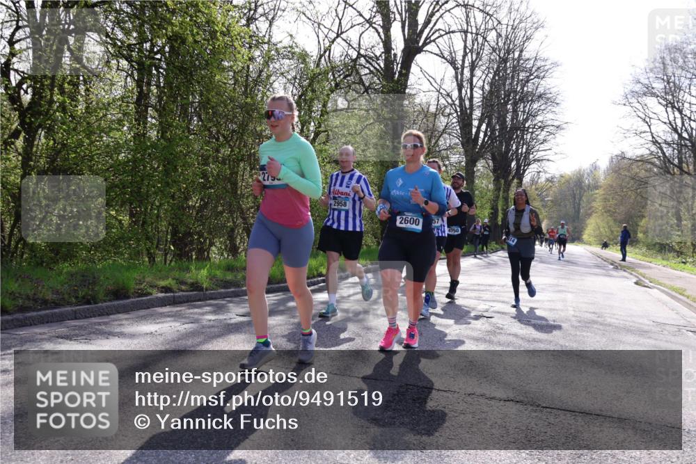 12.04.2026 - 45. Internationalen Wilhelmsburger Insellauf Yannick Fuchs http://msf.ph/oto/9491519 12.04.2026 10:41:58 Laufen 275, 2958, 1, 2600, 57, 4750 meine-sportfotos.de