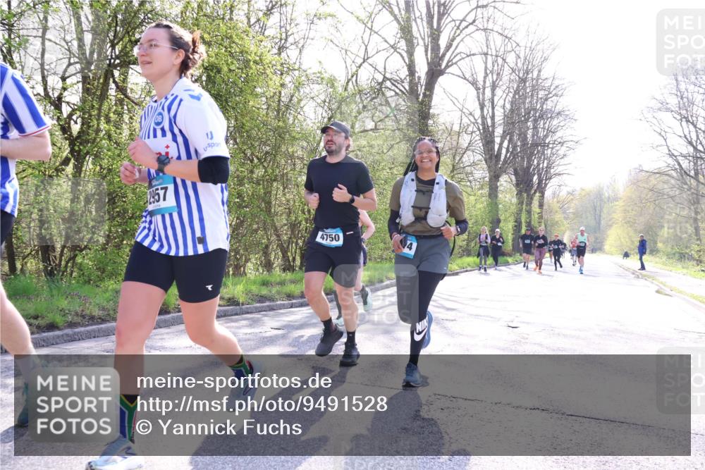 12.04.2026 - 45. Internationalen Wilhelmsburger Insellauf Yannick Fuchs http://msf.ph/oto/9491528 12.04.2026 10:42:00 Laufen 2957, 1, 4750, 4 meine-sportfotos.de