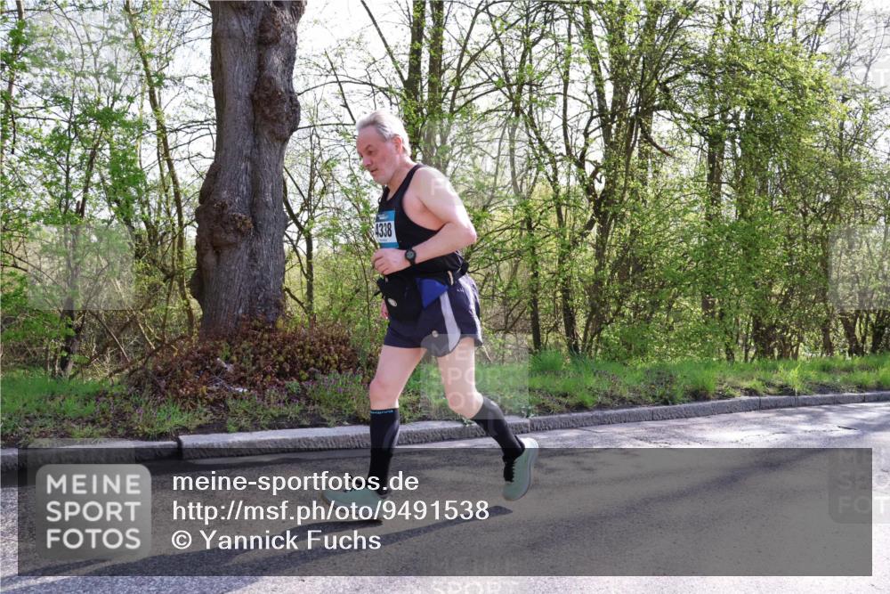 12.04.2026 - 45. Internationalen Wilhelmsburger Insellauf Yannick Fuchs http://msf.ph/oto/9491538 12.04.2026 10:42:02 Laufen 4338 meine-sportfotos.de