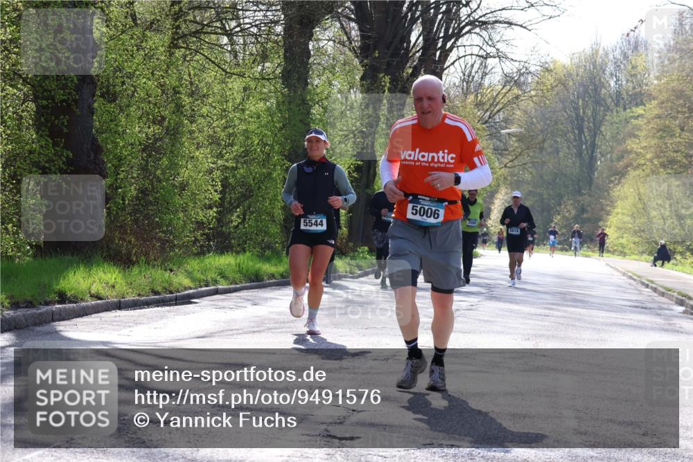 12.04.2026 - 45. Internationalen Wilhelmsburger Insellauf Yannick Fuchs http://msf.ph/oto/9491576 12.04.2026 10:42:10 Laufen 5544, 5006, 2088, 5618 meine-sportfotos.de