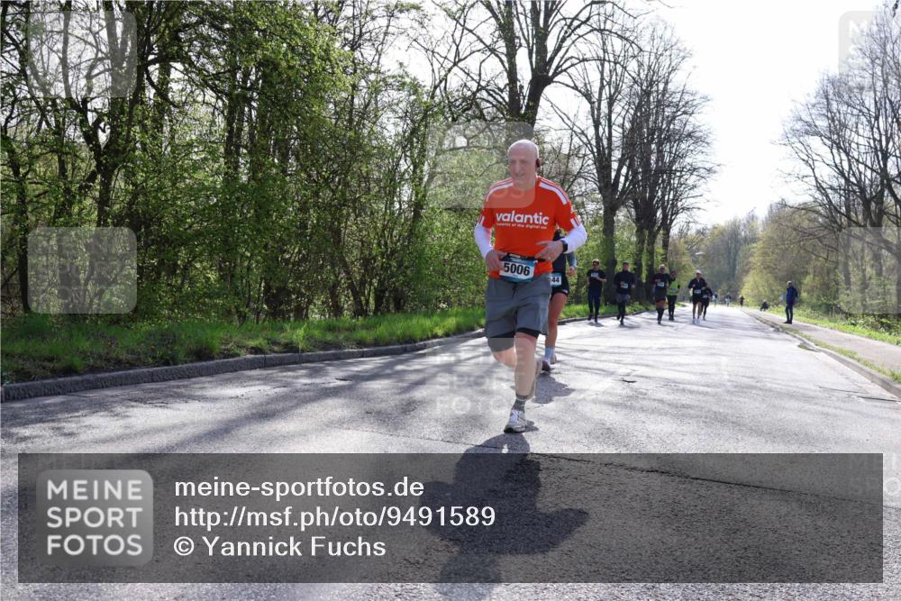 12.04.2026 - 45. Internationalen Wilhelmsburger Insellauf Yannick Fuchs http://msf.ph/oto/9491589 12.04.2026 10:42:12 Laufen 5006 meine-sportfotos.de
