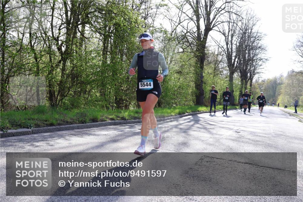12.04.2026 - 45. Internationalen Wilhelmsburger Insellauf Yannick Fuchs http://msf.ph/oto/9491597 12.04.2026 10:42:14 Laufen 5544 meine-sportfotos.de