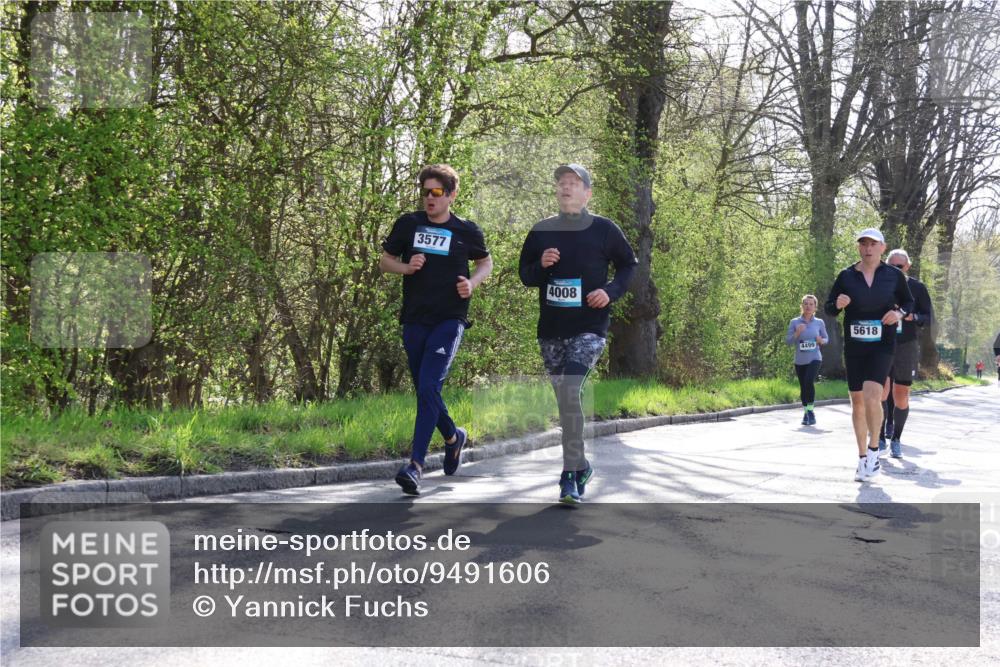 12.04.2026 - 45. Internationalen Wilhelmsburger Insellauf Yannick Fuchs http://msf.ph/oto/9491606 12.04.2026 10:42:16 Laufen 3577, 4008, 4499, 5618 meine-sportfotos.de