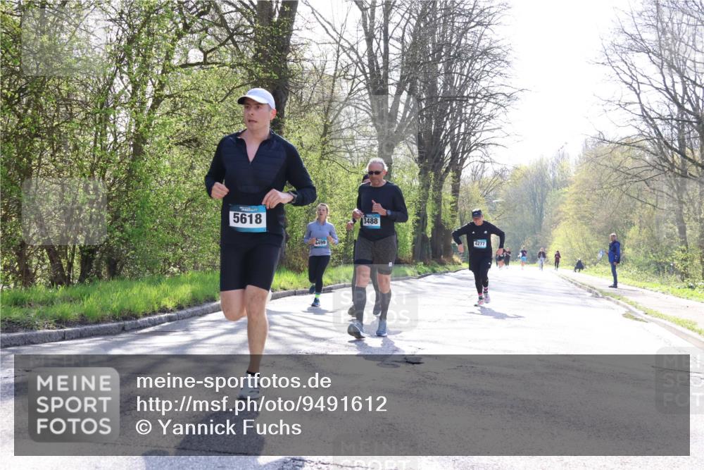 12.04.2026 - 45. Internationalen Wilhelmsburger Insellauf Yannick Fuchs http://msf.ph/oto/9491612 12.04.2026 10:42:18 Laufen 5618, 4499, 3488, 4277 meine-sportfotos.de