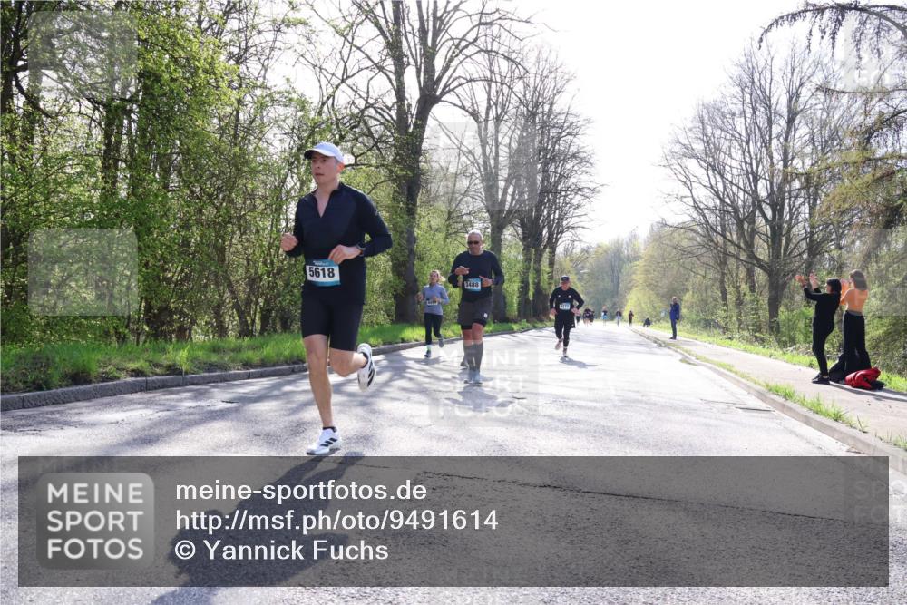 12.04.2026 - 45. Internationalen Wilhelmsburger Insellauf Yannick Fuchs http://msf.ph/oto/9491614 12.04.2026 10:42:18 Laufen 5618, 3488 meine-sportfotos.de