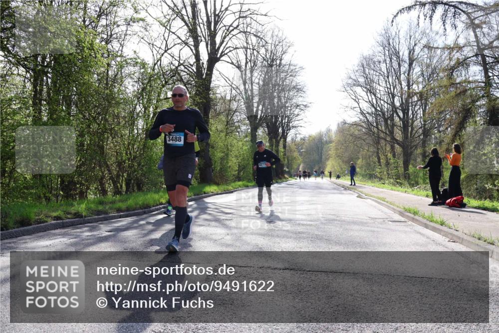 12.04.2026 - 45. Internationalen Wilhelmsburger Insellauf Yannick Fuchs http://msf.ph/oto/9491622 12.04.2026 10:42:20 Laufen 3488, 4277 meine-sportfotos.de