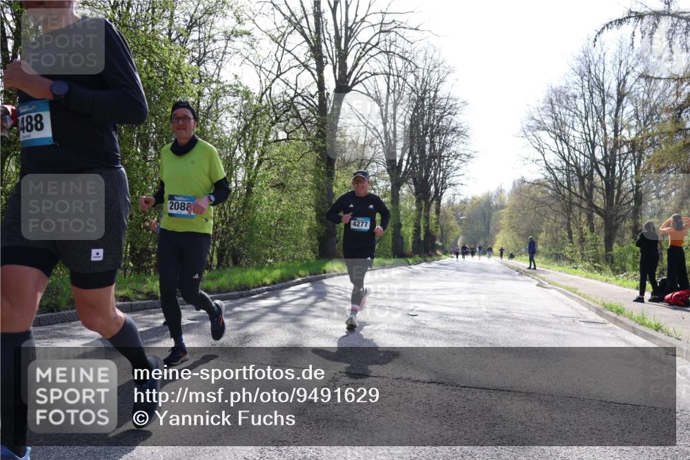 12.04.2026 - 45. Internationalen Wilhelmsburger Insellauf Yannick Fuchs http://msf.ph/oto/9491629 12.04.2026 10:42:21 Laufen 488, 2088, 4277 meine-sportfotos.de