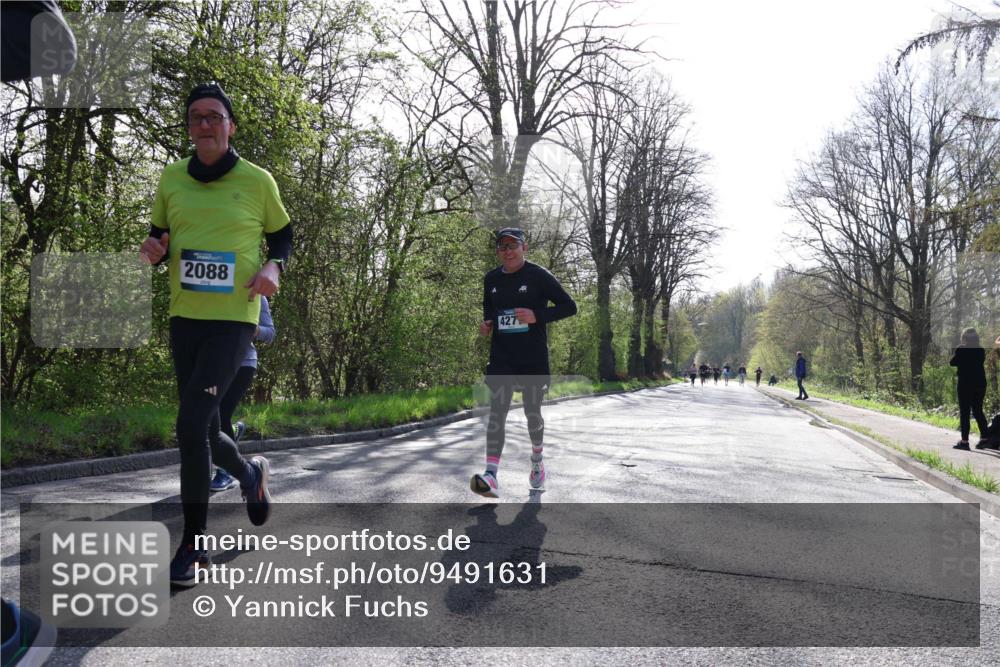 12.04.2026 - 45. Internationalen Wilhelmsburger Insellauf Yannick Fuchs http://msf.ph/oto/9491631 12.04.2026 10:42:21 Laufen 2088, 427 meine-sportfotos.de